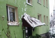 Bochnia. Śnieg połamał gałęzie na Plantach, na os. Jana drzewo upadło na blok – ZDJĘCIA, WIDEO