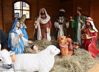 Prokuratura uznała, że figurka Jezusa na huśtawce nie obraziła uczuć religijnych