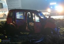 Wypadek na DK94 w Rzezawie. Trzy osoby ranne – ZDJĘCIA