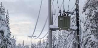 Śnieg spowodował liczne awarie. Niektórzy mieszkańcy bez wody i prądu od piątku