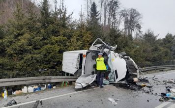 Policjanci poszukują świadków tragicznego wypadku w Czchowie