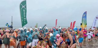 Bocheńskie morsy w Bałtyku! 20. Zlot Morsów w Mielnie – ZDJĘCIA