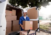 🔸 Jak wysłać paczkę kurierem?