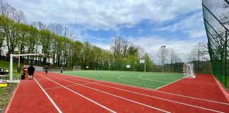 Zmodernizowano boisko sportowe w Łąkcie Górnej – ZDJĘCIA