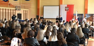 Pożegnanie maturzystów I Liceum Ogólnokształcącego w Bochni – ZDJĘCIA