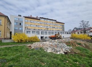 Przy szpitalu w Bochni powstanie 35 nowych miejsc parkingowych