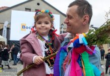 📸🎞 Konkurs Palm Wielkanocnych w Lipnicy Murowanej. Tak stawiano najwyższe drzewko – ZDJĘCIA, WIDEO