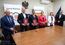 Gmina Rzezawa. Rusza rozbudowa ulicy Szkolnej w Krzeczowie