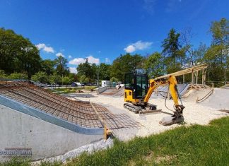 Trwa budowa skateparku w Brzesku – ZDJĘCIA
