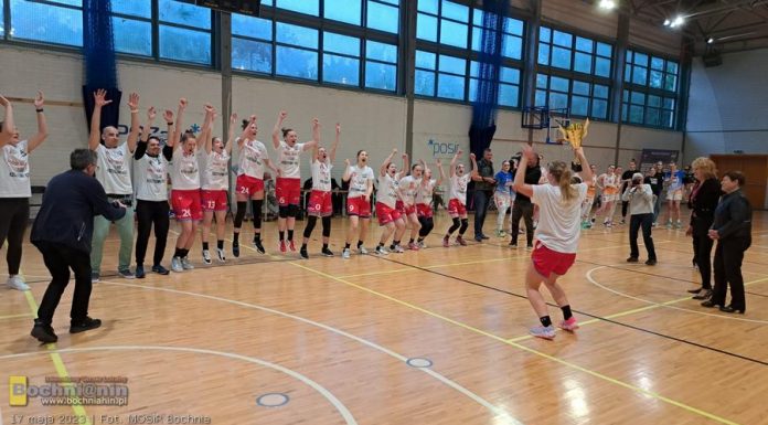 1. liga koszykówki. Historyczny sukces i brązowe medale dla Contimax MOSiR Bochnia – ZDJĘCIA