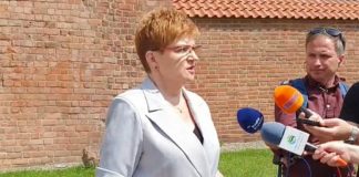 Urszula Augustyn (KO) apeluje o zdymisjonowanie kurator oświaty Barbary Nowak