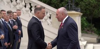 Burmistrz Bochni został odznaczony przez Prezydenta RP – WIDEO