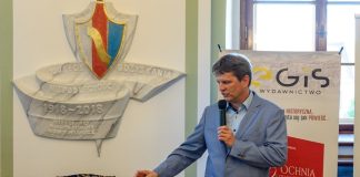 Nowy Wiśnicz. „Miasto w cieniu zamku” – promocja książki Janusza Paproty – ZDJĘCIA