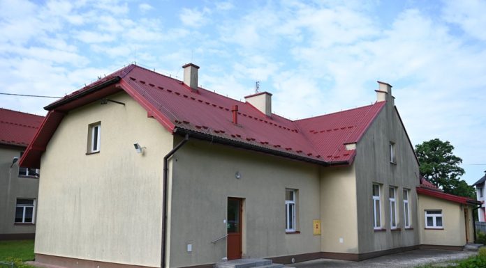 Rusza modernizacja Zespołu Szkolno-Przedszkolnego w Łazach