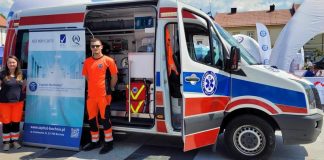 Pielęgniarki i ratownicy z bocheńskiego szpitala uczestniczyli w akcji „Zdrowe Życie” na Rynku