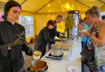 „Grill u burmistrza” w Parku Miejskim w Niepołomicach – ZDJĘCIA