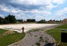 Gmina Drwinia. Trwa budowa wielofunkcyjnego boiska w Bieńkowicach