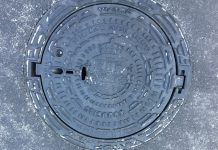 Pokrywy z krakowskich wodociągów na bocheńskich studzienkach