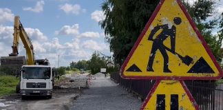 Gmina Bochnia. Trwa przebudowa drogi w Proszówkach
