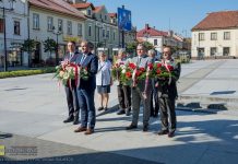 Bochnia. Kwiaty w rocznicę Bitwy Warszawskiej – ZDJĘCIA