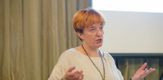 Nowy Wiśnicz. Wykład o archiwaliach pokazujących dzieje Wiśnicza – ZDJĘCIA