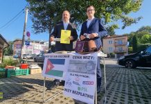 Bochnia. Sprzedawali na targu wizy do San Escobar – WIDEO