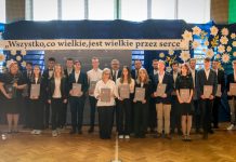 Dzień Edukacji Narodowej. Nagrody dla uczniów i nauczycieli szkół Powiatu Bocheńskiego – LISTA i ZDJĘCIA
