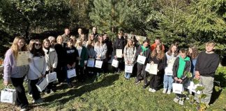 Muchówka. Uczniowie poznawali historię regionu poprzez edukacyjną grę terenową
