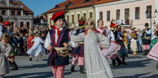 Wernisaż wystawy „Folk żyje w nas” i występ zespołu Siedlecanie – ZDJĘCIA