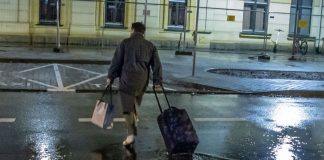 Finisz remontu przy dworcu PKP. Mieszkańcy pytają: To tak ma być?!