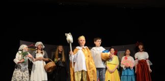 Sekcja teatralna „Bochenek” walczy o nagrodę publiczności i czeka na głosy