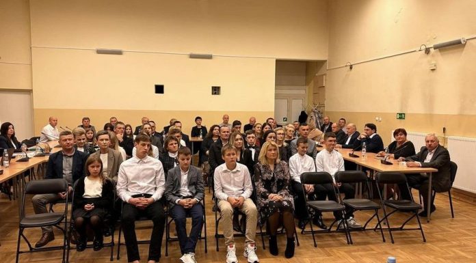 Gmina Bochnia. Stypendia wójta dla uczniów i nagrody dla nauczycieli – LISTA