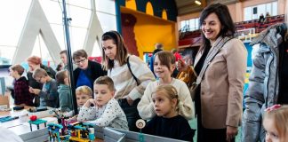 „Świat się zmienia”. Festiwal Robotyki i Programowania w Brzesku – ZDJĘCIA