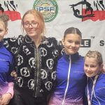 Młode akrobatki z Bochni zbierają na wyjazd na Puchar Świata we Włoszech