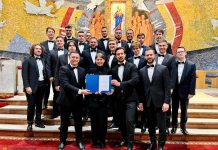 Laury dla Chóru Męskiego Cantores Sancti Nicolai z Bochni na festiwalu w Rumii