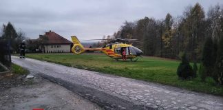 Poważny wypadek 30-latka na quadzie. Mężczyzna walczy o życie