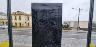 Bochnia. Totem multimedialny przy dworcu PKP