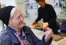 Gospodarze z Lipnicy uczyli w Krakowie samodzielnego wypieku chleba