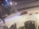 Bochnia. Kierująca staranowała latarnię na parkingu przed Intermarche – WIDEO