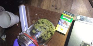 Bocheńscy policjanci zatrzymali poszukiwanego z narkotykami