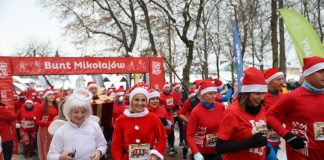 Niepołomice. Ponad pół tysiąca zbuntowanych Mikołajów! – ZDJĘCIA
