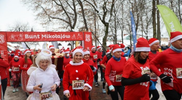 Niepołomice. Ponad pół tysiąca zbuntowanych Mikołajów! – ZDJĘCIA