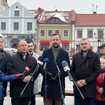 Wicepremier rządu i szef MON spod Gdowa