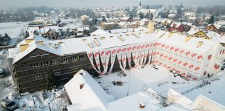 🔸 Wielomilionowa inwestycja zmieni szkołę w Rzezawie nie do poznania
