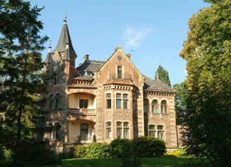 Grodkowice. W niedzielę artyści z Bochni wystąpią w Pałacu Żeleńskich