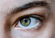 🔸 10 skutecznych kosmetyków na porost rzęs – ranking