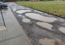 Mieszkańcy ul. Staszica wnioskują o remont drogi. Burmistrz: „Ulic szutrowych jest w Bochni jeszcze dużo”