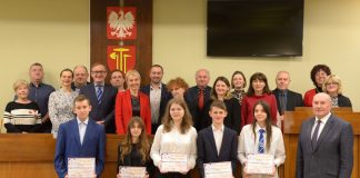 Bochnia. Stypendia partnerskiego miasta Roselle dla uczniów szkół podstawowych