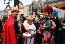 Orszak Trzech Króli w Brzesku – ZDJĘCIA