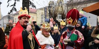 Orszak Trzech Króli w Brzesku – ZDJĘCIA